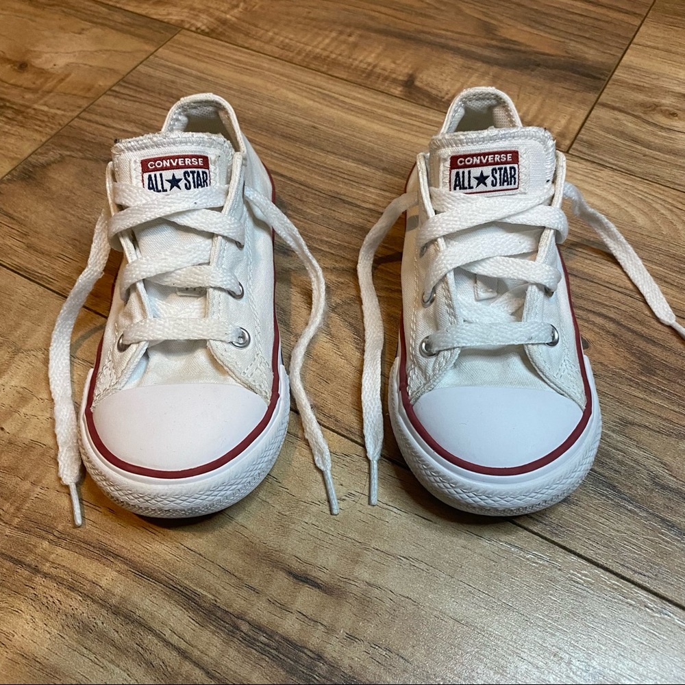 ❌sold❌ Toddler kids white Converse sneakers